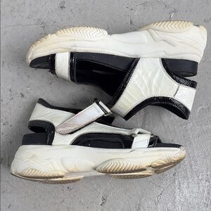 Petrichor  sandals